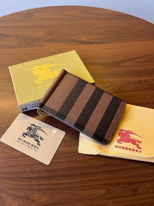 burberr y clipper wallet with ogbox
