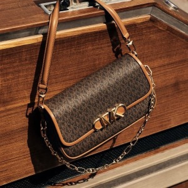 MICHAE L KORS MK PARKER LEATHER SHOULDER BAG WITH OG BOX AND DUST BAG