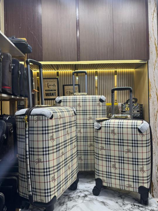 Burberry Trolley Bag Premium Quality Luggage Bag